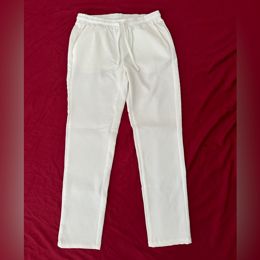 Boohoo man pleated trousers pants